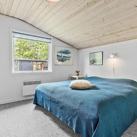 8833-glesborg-enebaervej-22 Glesborg